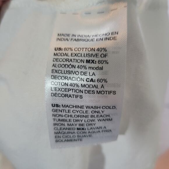 Chico's Size 2 US M Embroidered Cut-Out Lace-Hem Tee White Feminine Minimalist - Picture 8 of 9